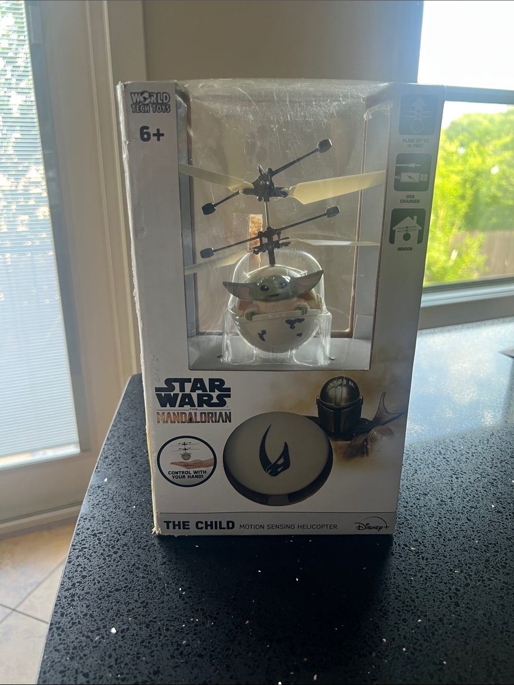 Star Wars The Mandalorian 'The Child' Motion Sensing Helicopter - Green